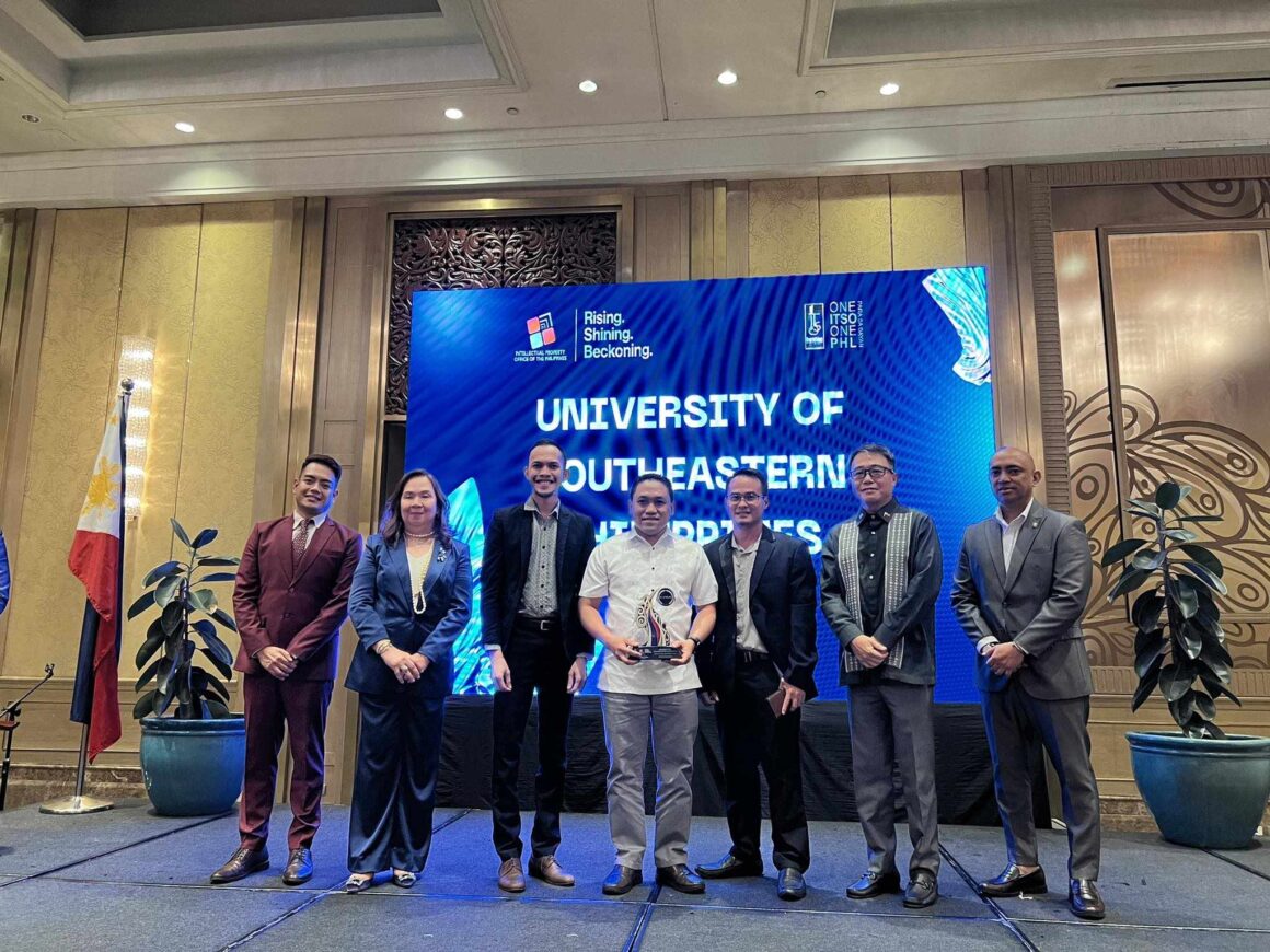 17-USeP-ITSO-receives-Platinum-Award USeP-ITSO receives Platinum Award